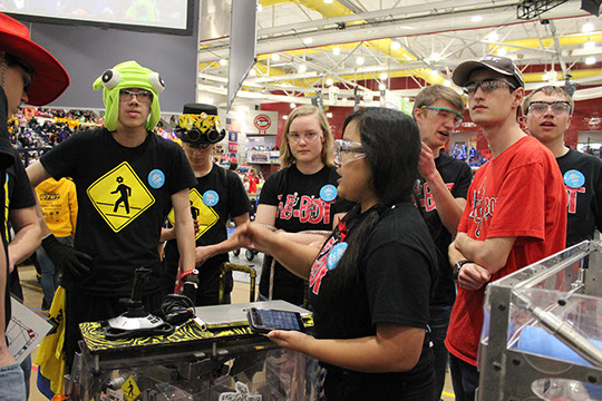 Team pow wow with alliance teams before a match